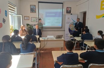 Şagirdlərlə olimpiada qalibinin görüşü təşkil edilib - FOTO