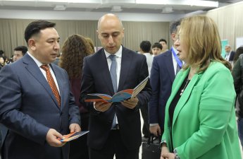 Эмин Амруллаев ознакомился с образовательной выставкой Study in Azerbaijan в Казахстане-ФОТО