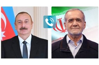İlham Əliyev Pezeşkianı təbrik etdi