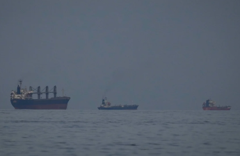 Media: İsrailin Livana zərbələrindən sonra İran Hörmüz boğazını bağlayıb