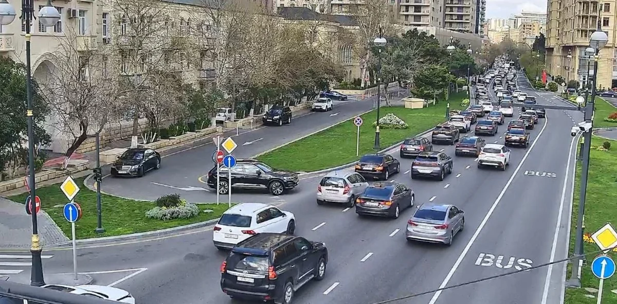 Bakının bu küçələrində sıxlıq var - SİYAHI