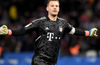 Manuel Noyer Çempionlar Liqasında həftənin ən yaxşı futbolçusu seçilib