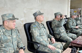 Müdafiə Nazirliyinin rəhbər heyəti taktiki təlimin gedişatını yoxladı - FOTOLAR