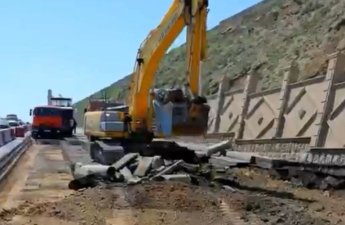 Yağıntıların fəsadlar yaratdığı Bibiheybət yolunda bərpa işlərinə başlanıldı