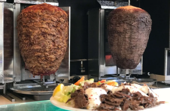 Tərtərdə iki nəfər dönərdən zəhərlənib