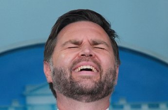 Vens İranla 21 saatlıq danışıqlardan sonra heç bir razılığa gələ bilmədın İslamabadı tərk etdi...