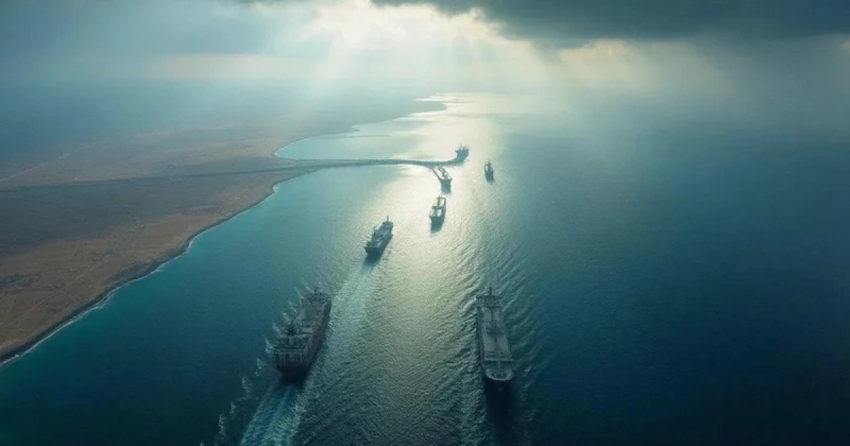 СМИ: Великобритания не присоединится к миссии США в Ормузском проливе