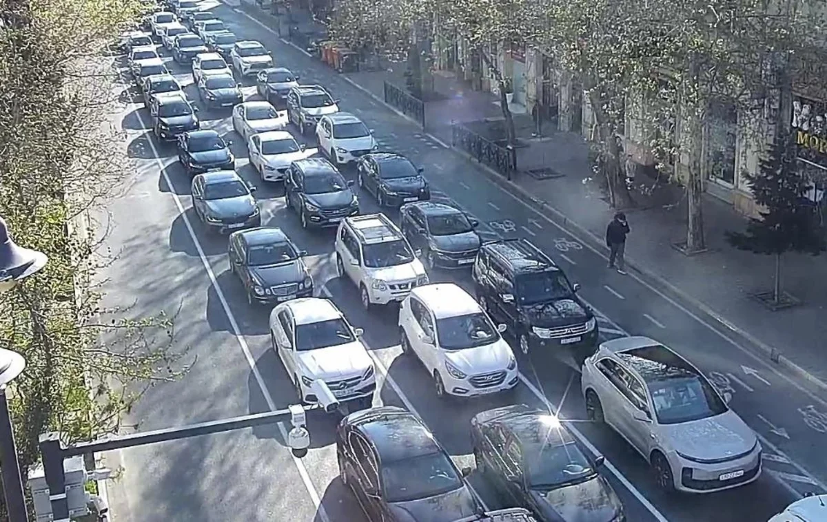 Bakının bu küçələrində sıxlıq var - SİYAHI