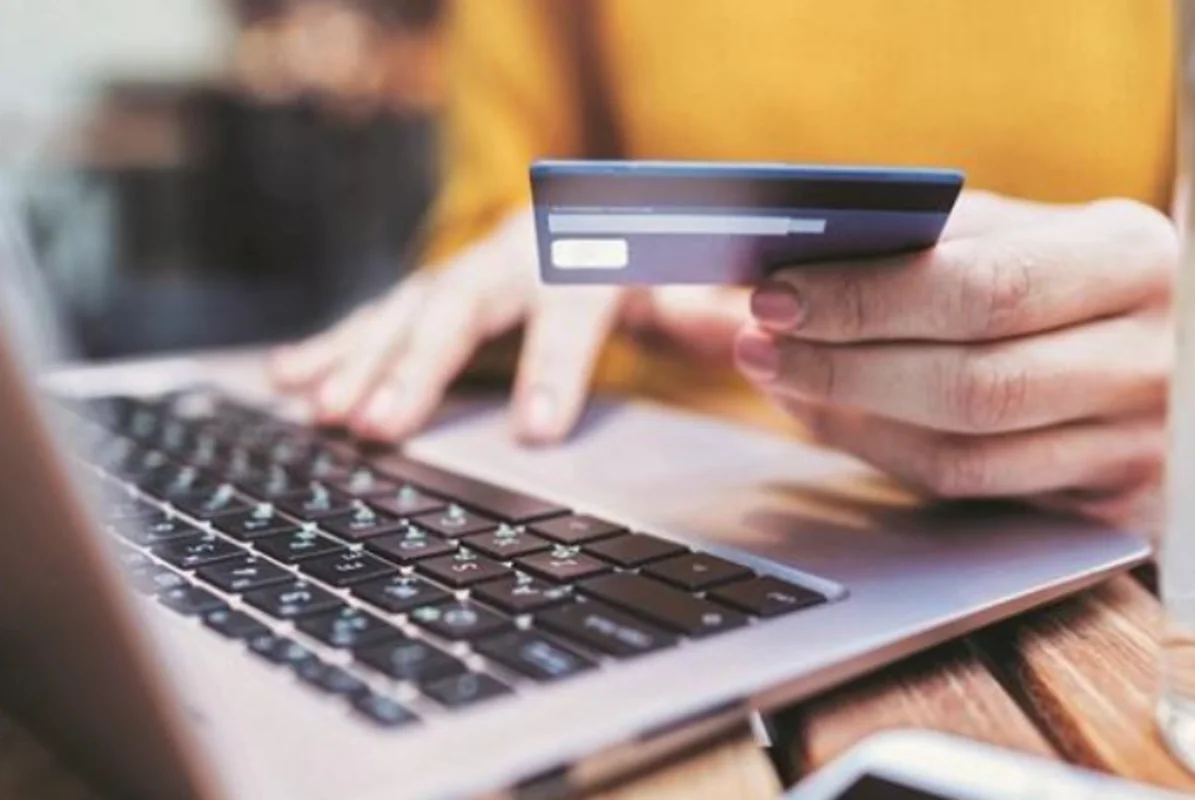 Kart ödənişlərində komissiyalara limit qoyuldu