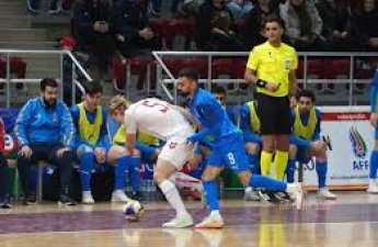 Сборная Азербайджана по футзалу разгромно проиграла команде Казахстана