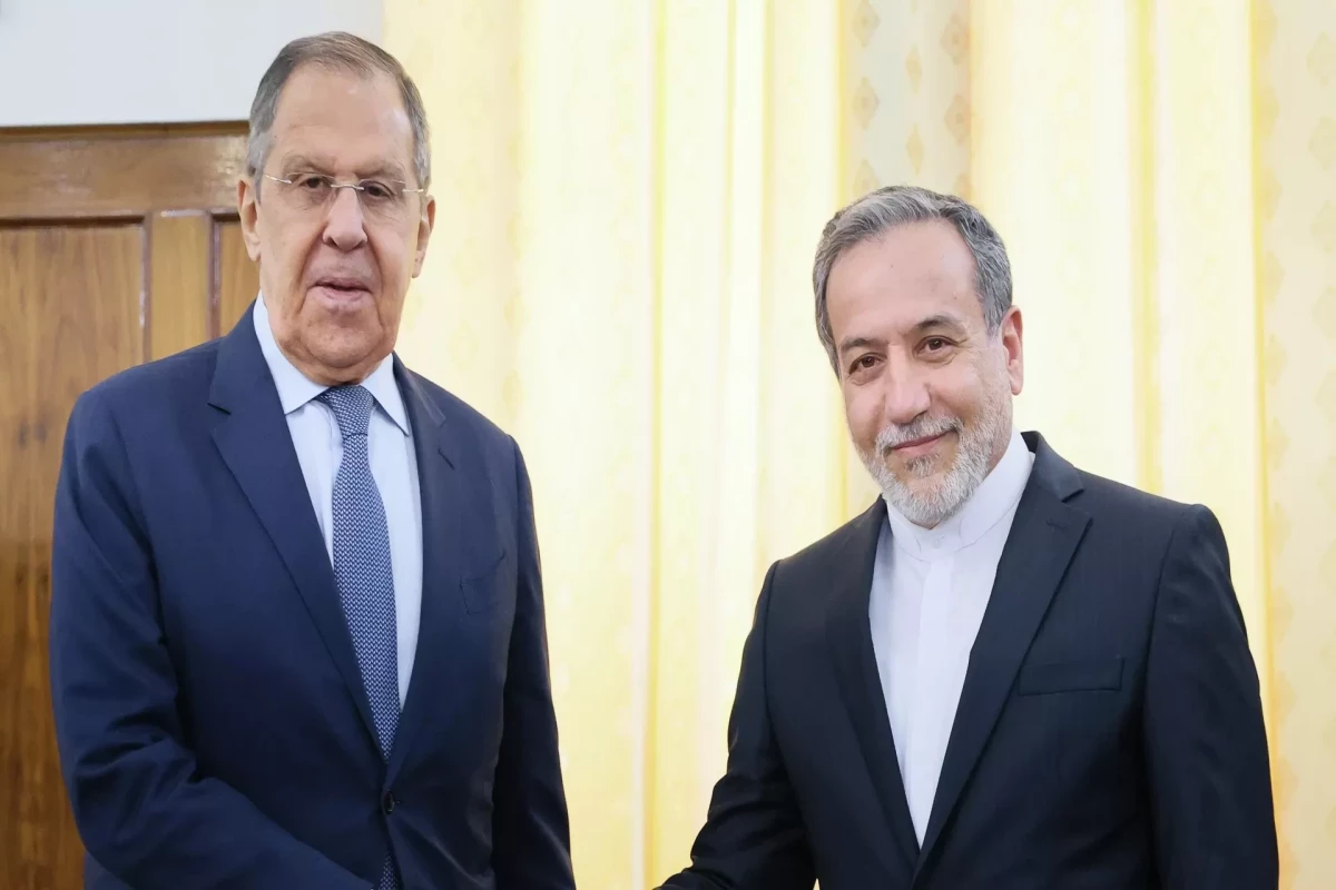 Abbas Əraqçi Lavrovla İranın ABŞ ilə danışıqlarını müzakirə edib