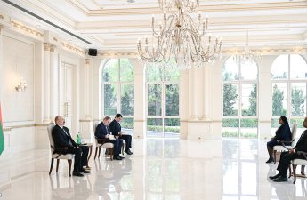 İlham Əliyev Esvatininin Azərbaycanda yeni təyin olunmuş səfirini qəbul etdi - FOTO