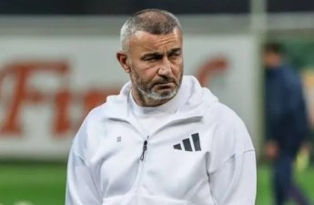 Qurban Qurbanov onun qalmağını istəyir, amma...