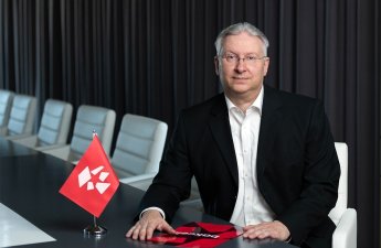 Гендиректор Bakcell Клаус Мюллер покинул занимаемую должность