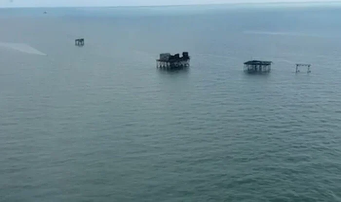 В Каспии утонул рыбок, к поискам привлечен вертолет - Видео