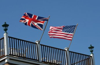 Взаимные обвинения Лондона и Вашингтона
