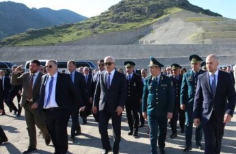 Официальные лица Азербайджана и РФ ознакомились с ходом реализации автомобильного моста Агбенд