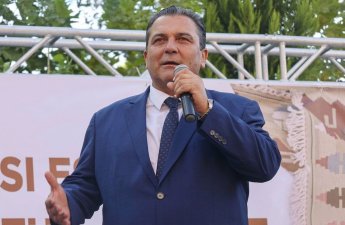 CHP-li bələdiyyə sədri və xanımı saxlanıldı