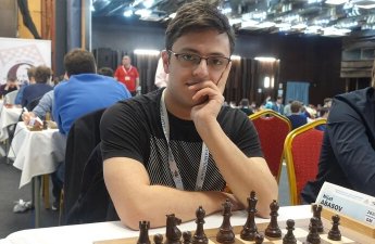 Nicat Abasov liderliyə yüksəldi