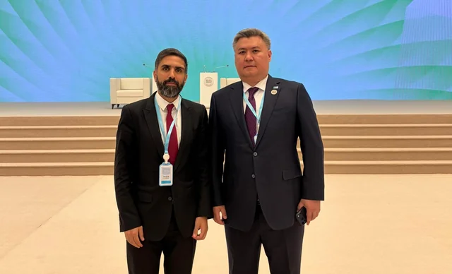 Rövşən Nəcəf Türkmənistanda 