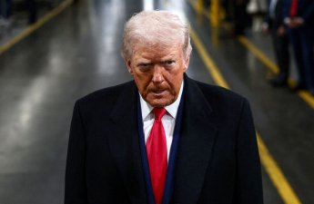 Трамп накричал на иранцев и сорвал голос