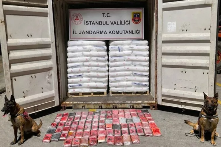 İstanbulda 100 kiloqramdan çox kokain ələ keçirildi