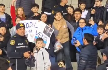 Toralın formasına görə tribunada mübahisə yarandı - İşə polis qarışdı -VİDEO