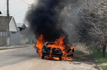 Xersonda avtomobilə zərbə endirilib, ölən və yaralananlar var