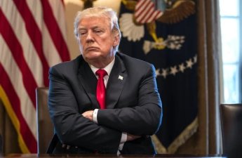 Tramp Oval kabinetdə İrana qarşı belə sərt danışmır- öz gələcəyi üçün gerçəkdən qorxur...- 