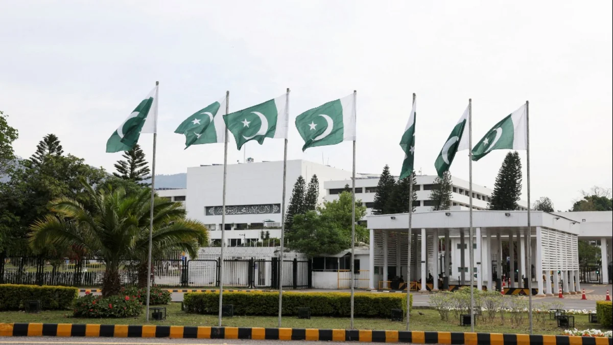 Pakistanın diplomatik uğuru Hindistanda aranı qarışdırdı