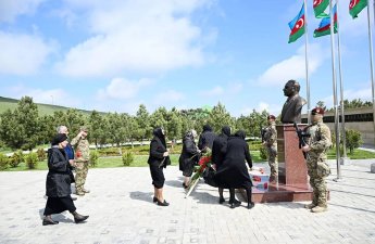 XTQ-nin Aprel şəhidlərinin xatirəsi ehtiramla yad olunub - FOTO