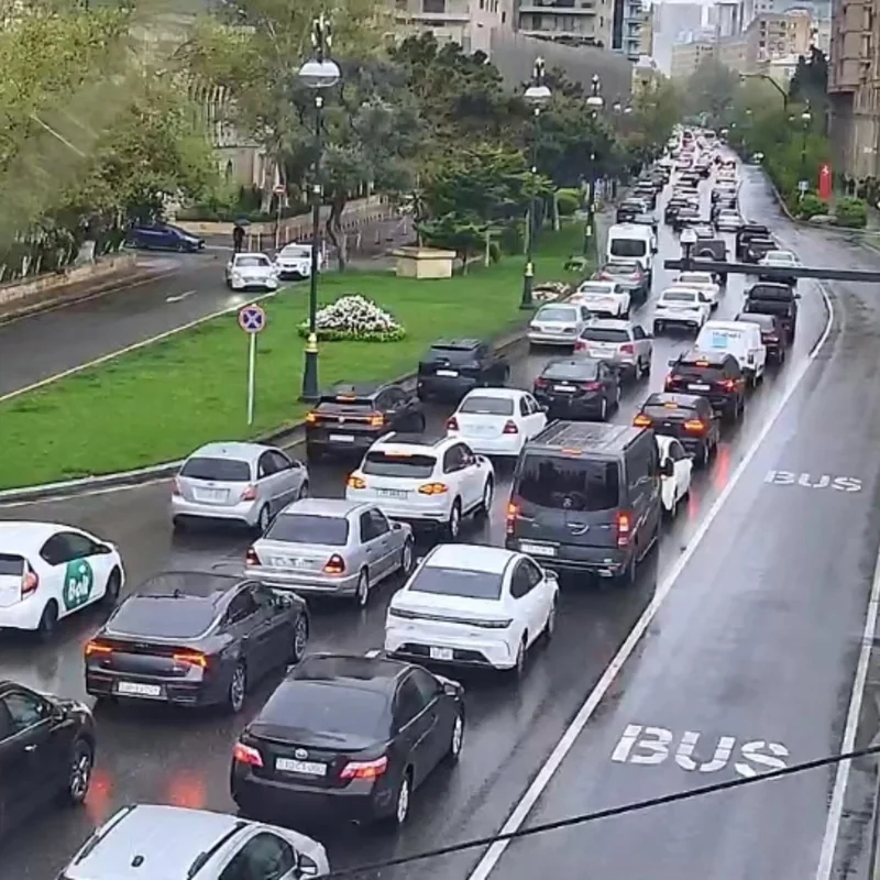 Bakının bu küçələrində sıxlıq var - SİYAHI