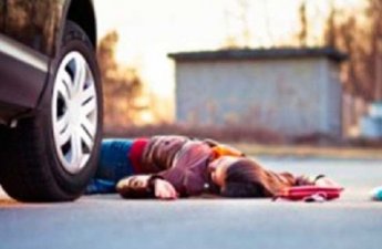 Ağdamda 17 yaşlı qızı maşın vurdu