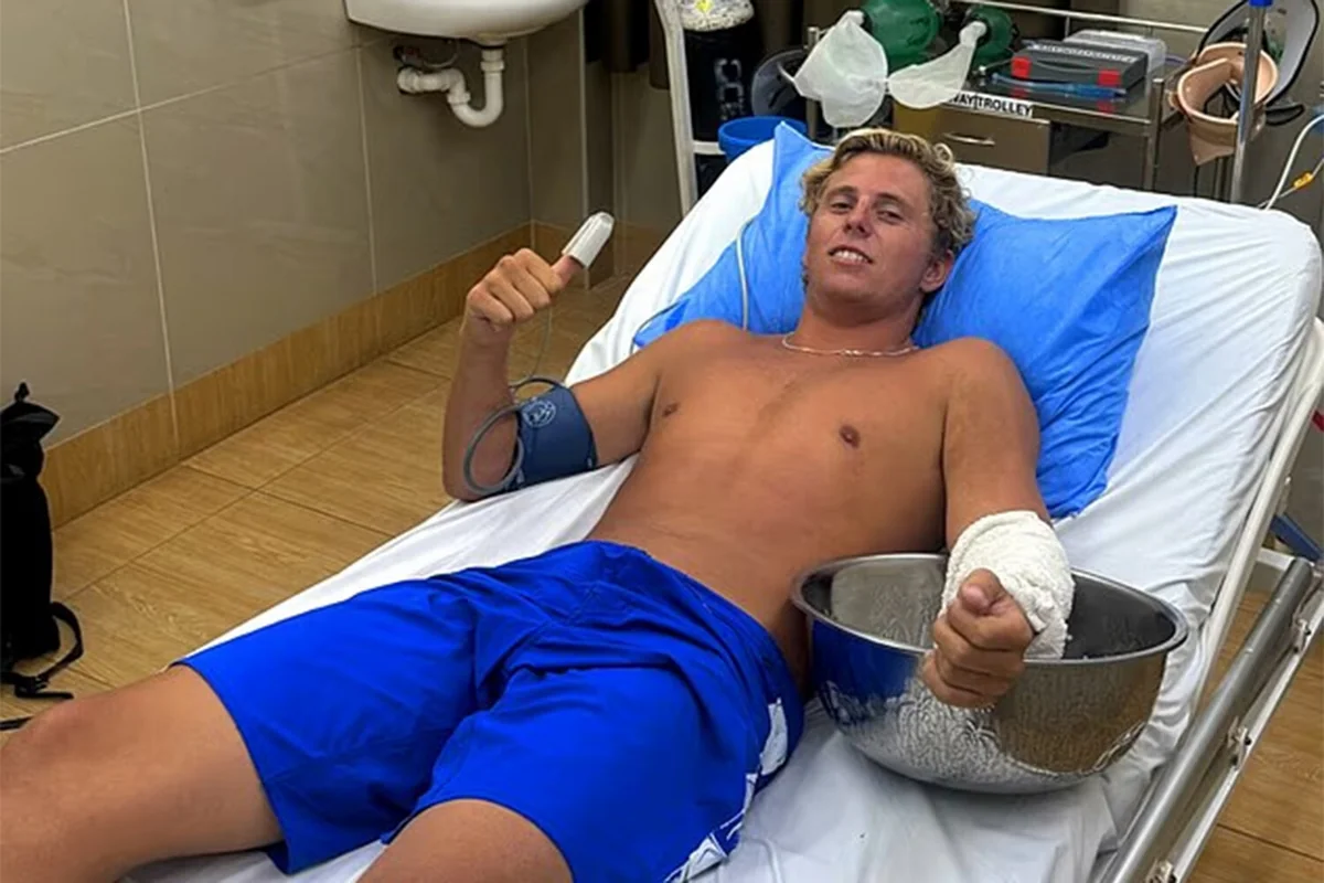 Avstraliyalı sörfçü dünyanın ən zəhərli meduzasının hücumuna məruz qalıb - FOTO