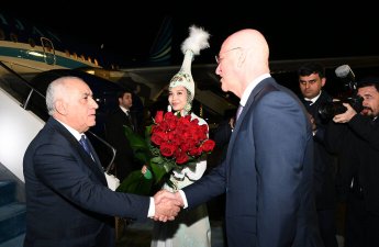 Əli Əsədov Qazaxıstana işgüzar səfər etdi