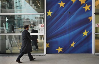 ЕС окончательно утвердил кредит Украине на €90 млрд