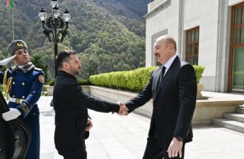 Zelenski Azərbaycana gəldi - FOTOLAR