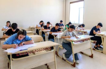 9 illik orta təhsil səviyyəsi üzrə buraxılış imtahanı keçirilib
