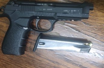 В Харькове мужчина совершил стрельбу в метро