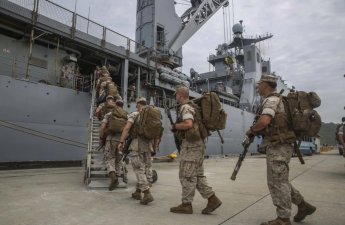 Переброску военных в Ормузский пролив поддерживает почти половина населения в Японии