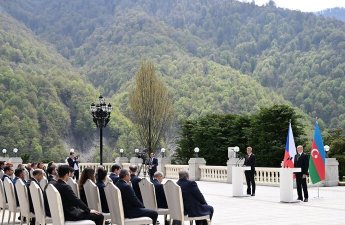 İlham Əliyev və Andrey Babiş mətbuata bəyanatlarla çıxış ediblər - YENİLƏNİB + FOTO