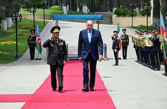 Министры обороны Азербайджана и Италии обсудили поддержание стабильности на Южном Кавказе-ВИДЕО