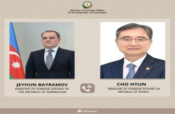 Ceyhun Bayramov koreyalı həmkarı ilə danışdı