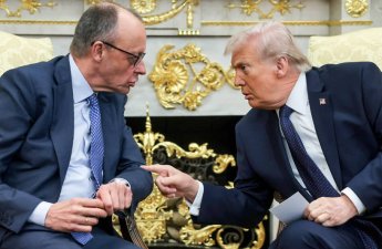 Трамп: Мерцу следует тратить больше времени на восстановление своей поломанной страны