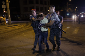 Ermənistanda seçkiqabağı rüşvət verilməsi ilə bağlı daha üç nəfər saxlanılıb