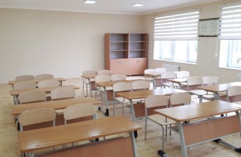 Məktəbdə nəm salfetdən yaranan allergik hala görə araşdırma başladılıb