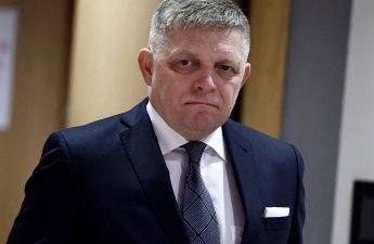 Чехия разрешила Фицо лететь через свою территорию в Москву