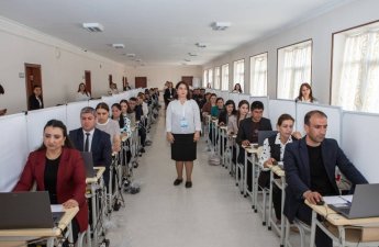 Naxçıvanda təhsilverənlərin imtahanları başladı