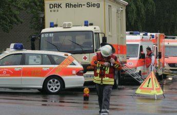 В Германии автомобиль въехал в толпу людей