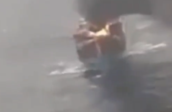 Иран подорвал южнокорейский танкер в Ормузском проливе-ВИДЕО